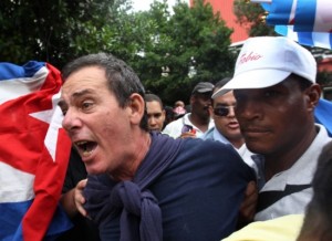 Lazaro-Yuri-Valle-Roca-periodista-independiente-oposicion-represion