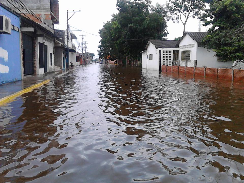 Las primeras declaraciones agraviantes contra el comunicador se fectuaron durante las innundaciones de Guasdualito. Créditos: Carlos Barco